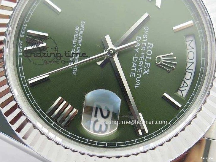 MiroTime 0424 Stretchable DayDate 40mm BP-Maker 228206 SS Green Roman Dial (Fluted Bezel) On SS Bracelet ETA 3904